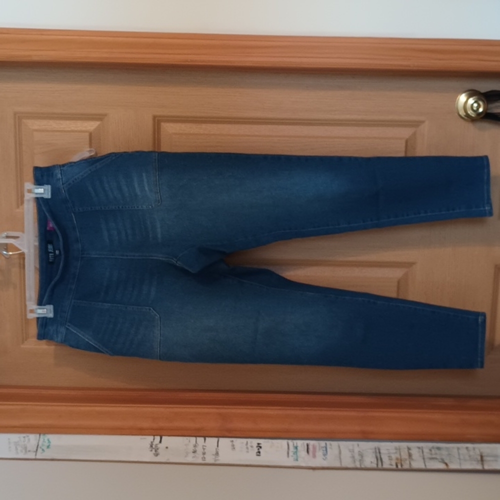 Faith Jeans Pull On Skinny jeans